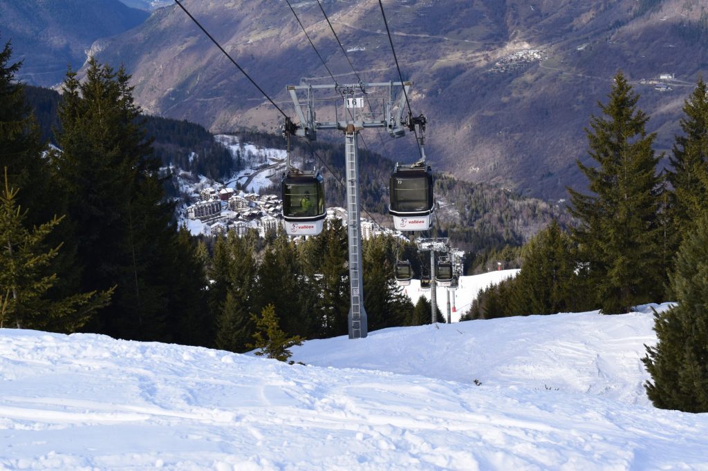 Catered ski chalets in La Tania