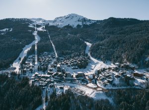 Read more about the article Exploring Alpine Delights: Meribel ski vs. La Tania – Unveiling the Hidden Gem
