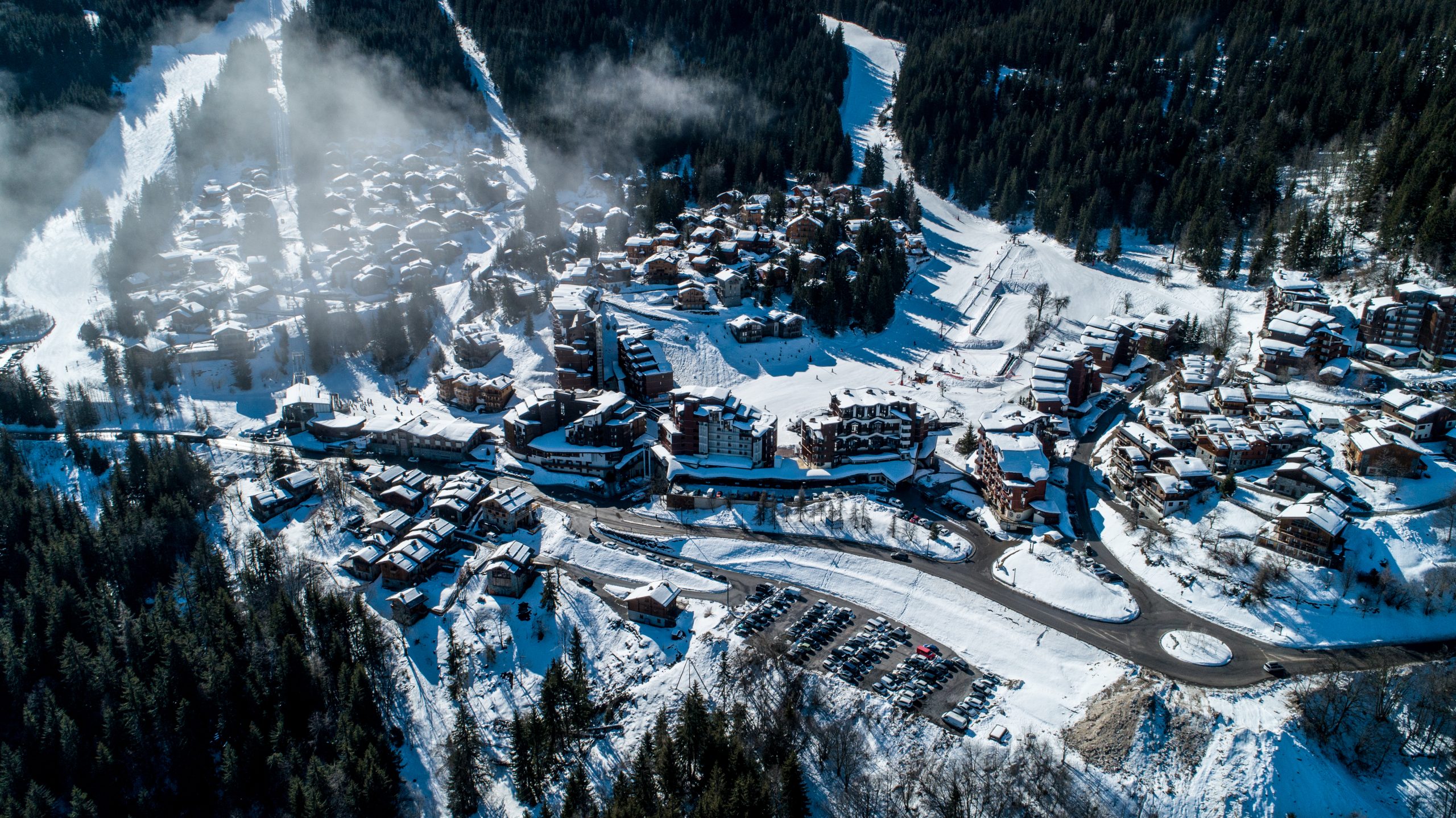 You are currently viewing A Winter Wonderland: My Ski Season Job Adventure in La Tania